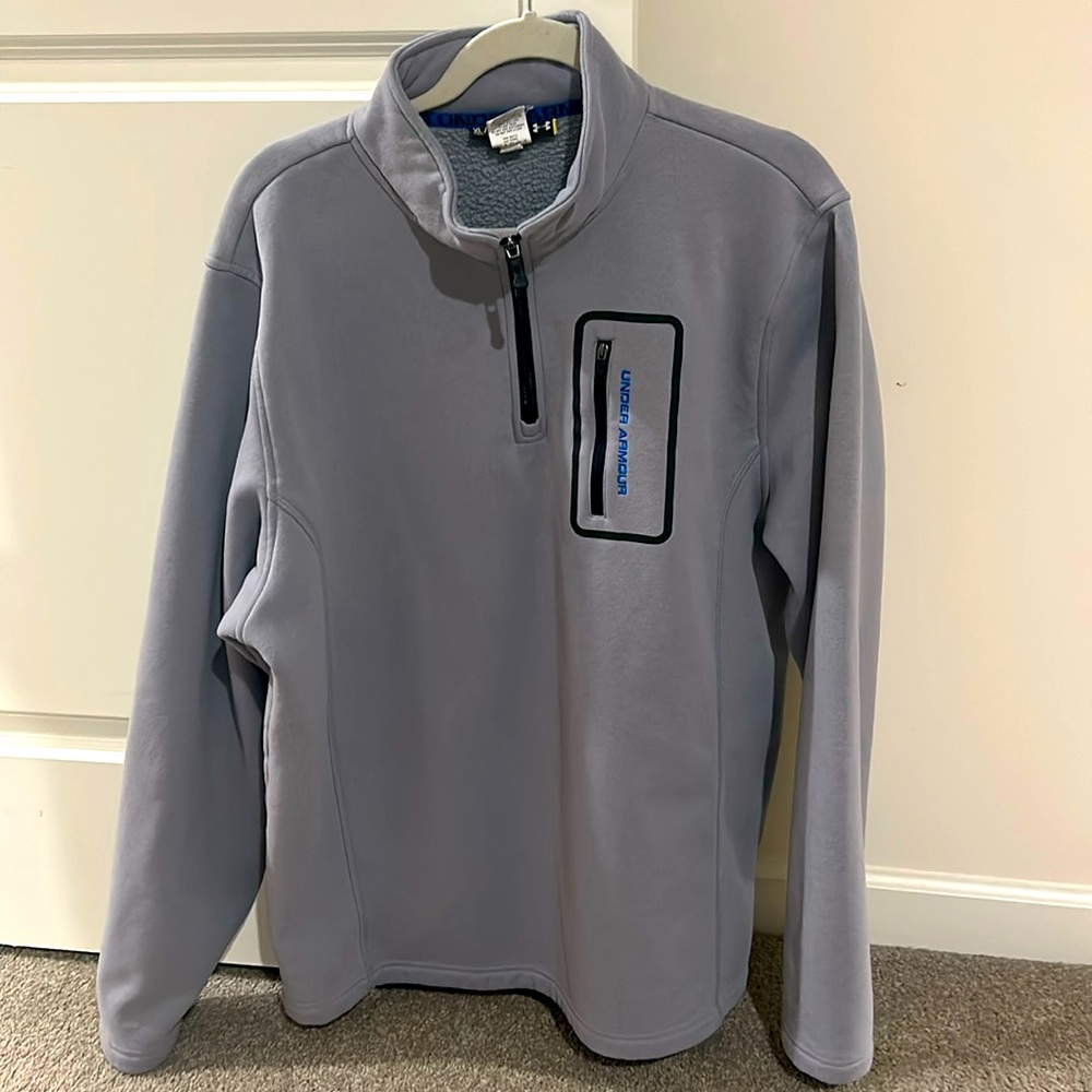 Men’s XL Gray Under Armour fleece pullover